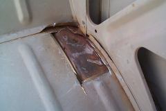 Welding Wheel Arche Seat Belt